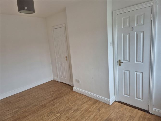 37 Kinvara Drive, Navan Road, Dublin 7