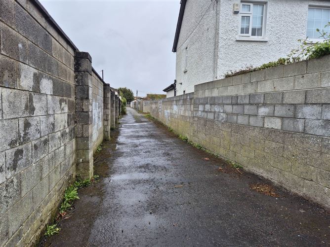 37 Kinvara Drive, Navan Road, Dublin 7