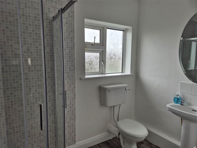 37 Kinvara Drive, Navan Road, Dublin 7