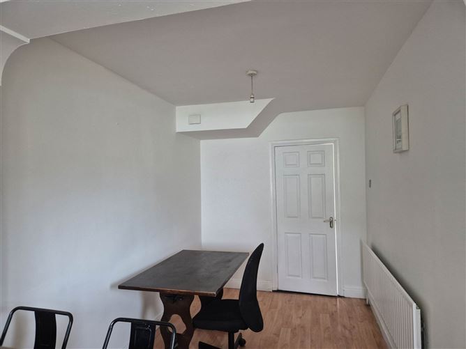 37 Kinvara Drive, Navan Road, Dublin 7