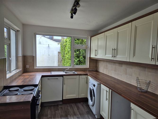 37 Kinvara Drive, Navan Road, Dublin 7