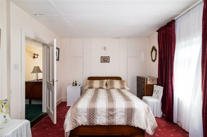 Sacre Coeur, Charleville Road, Tullamore, Co. Offaly