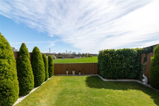 13 Lynally Grove, Mucklagh, Tullamore, Offaly