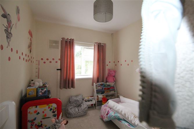 72 Leesdale, Model Farm Road, Cork