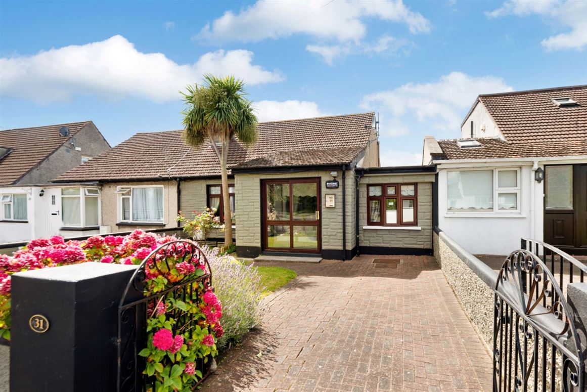 31 Mountdown Park, Manor Estate, Terenure, Dublin 12 DNG Terenure