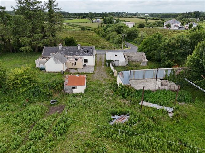 Residence On C. 2.54 Acres, Clooncan, Ballinlough, County Roscommon