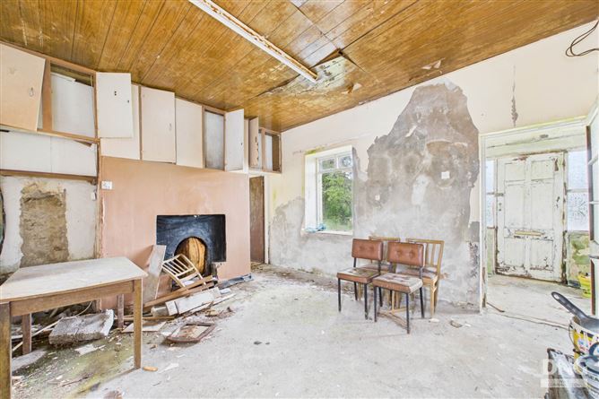 Residence On C. 2.54 Acres, Clooncan, Ballinlough, County Roscommon