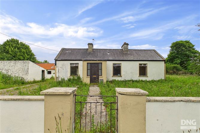 Residence On C. 2.54 Acres, Clooncan, Ballinlough, County Roscommon