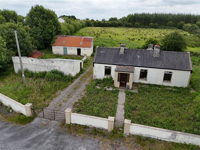 Residence On C. 2.54 Acres, Clooncan, Ballinlough, County Roscommon