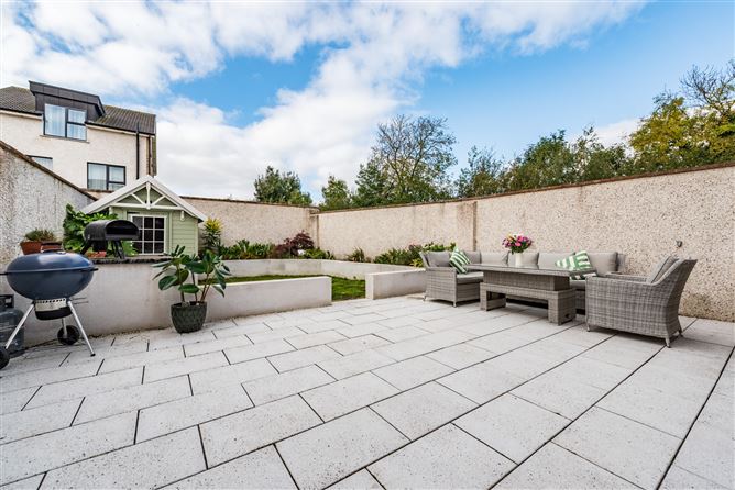 https://photos-a.propertyimages.ie/media/9/4/1/4961149/eaf1ac28-8655-495f-b24c-a3771c48f637_l.jpg