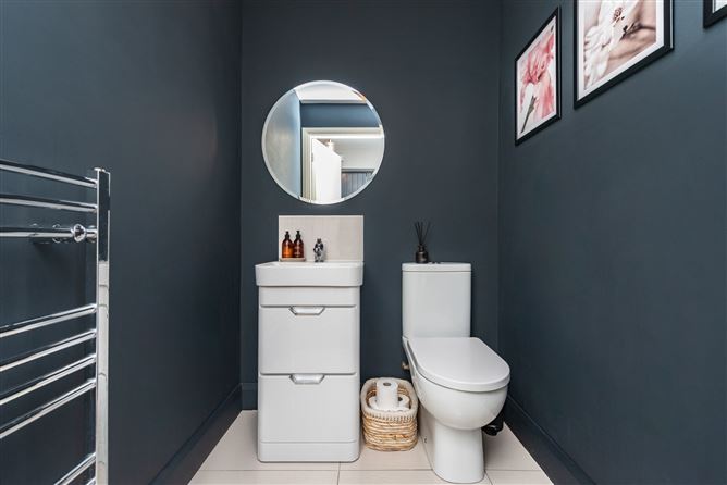 https://photos-a.propertyimages.ie/media/9/4/1/4961149/eaf1ac28-8655-495f-b24c-a3771c48f637_l.jpg