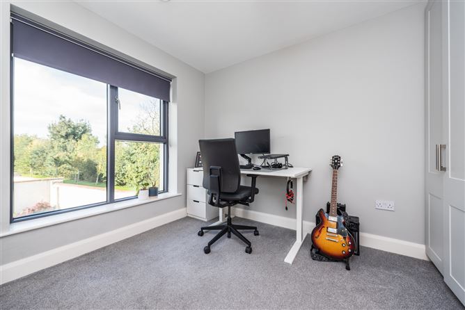 https://photos-a.propertyimages.ie/media/9/4/1/4961149/eaf1ac28-8655-495f-b24c-a3771c48f637_l.jpg