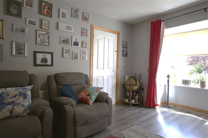Photo 15 of 44 — 18 Mooreville Estate, Rathdowney, Laois