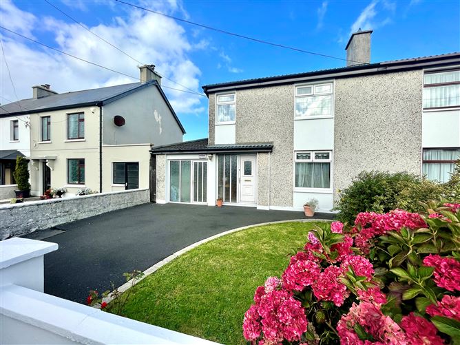 Main image for 9 Old Golf Links  Road, Tralee, Kerry