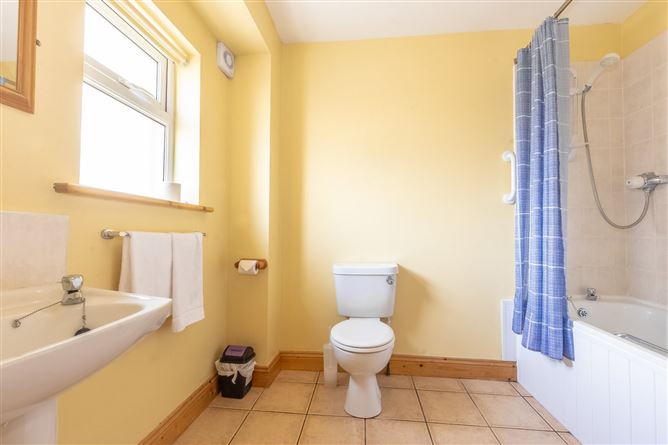 24 Seacliff, Dunmore East, Waterford, Co. Waterford