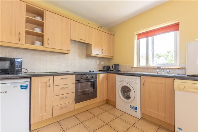 24 Seacliff, Dunmore East, Waterford, Co. Waterford