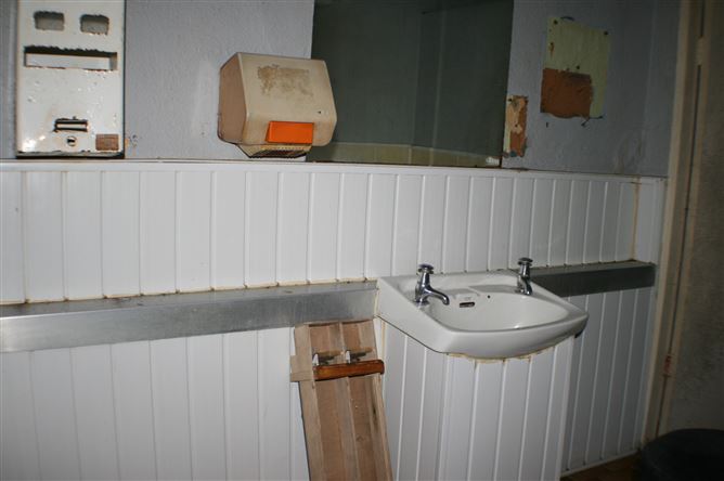 Main Street, Clara, Offaly