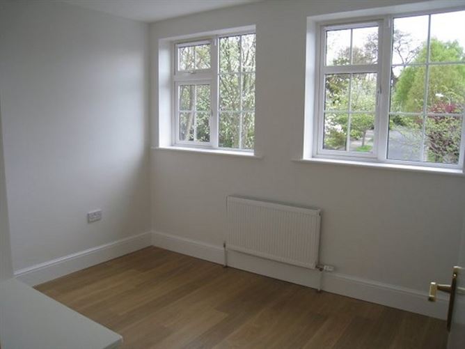 14 Glenageary Woods, Glenageary, Co. Dublin