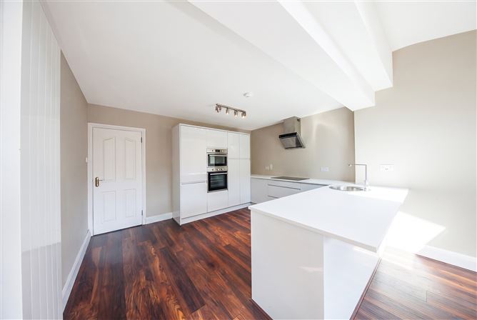Photo 10 of 33 — 2 Carrick Court, Portmarnock, Dublin