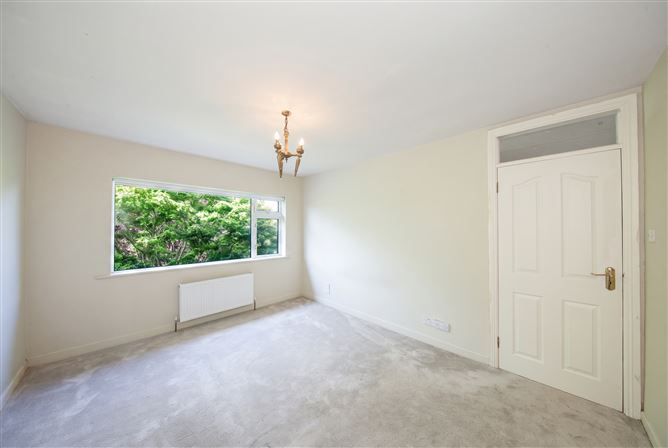 Photo 19 of 33 — 2 Carrick Court, Portmarnock, Dublin
