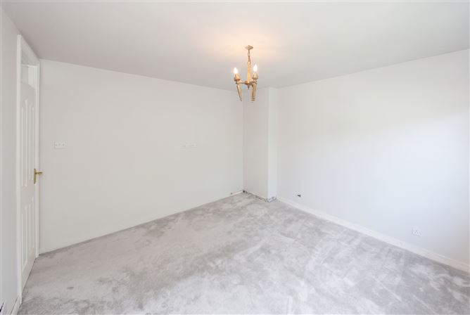 Photo 20 of 33 — 2 Carrick Court, Portmarnock, Dublin