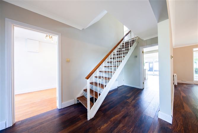 2 Carrick Court, Portmarnock, Dublin