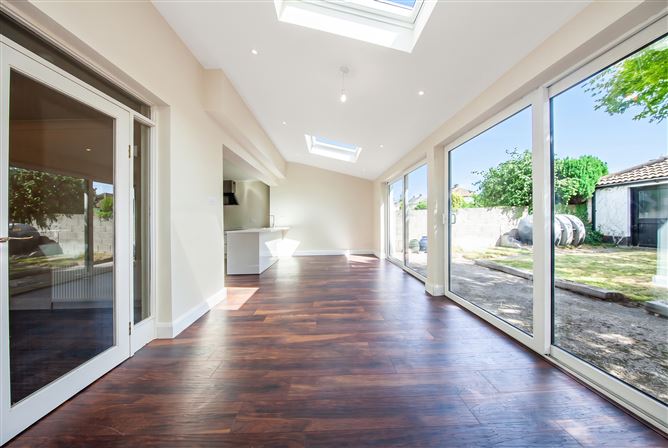 Photo 14 of 33 — 2 Carrick Court, Portmarnock, Dublin