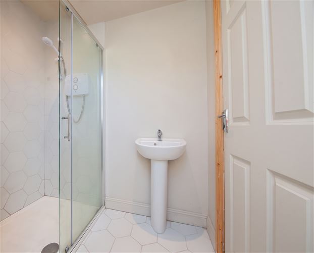 Photo 24 of 33 — 2 Carrick Court, Portmarnock, Dublin