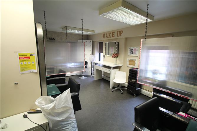 11 La, 24/25 West Street, Drogheda, Co. Louth