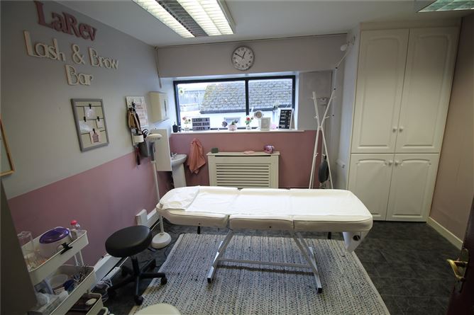 11 La, 24/25 West Street, Drogheda, Co. Louth