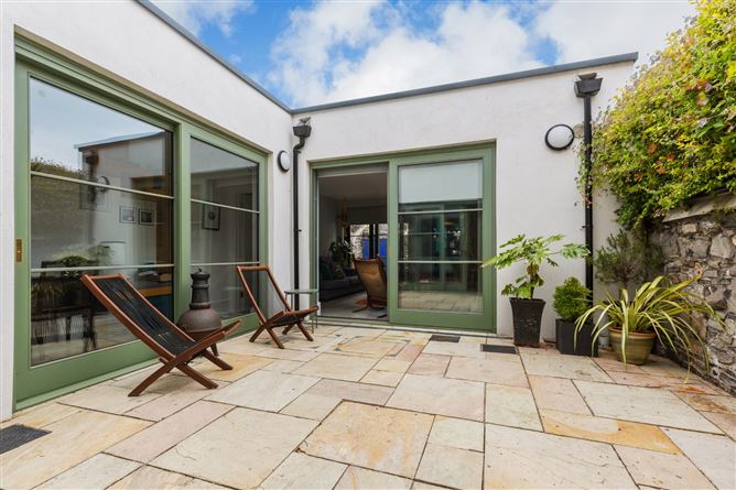 13 Ebenezer Terrace, South Circular Road, Dublin 8