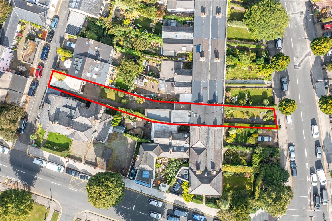 63 Grand Canal Street Upper, Ballsbridge, Dublin 4 Eoin O'Neill