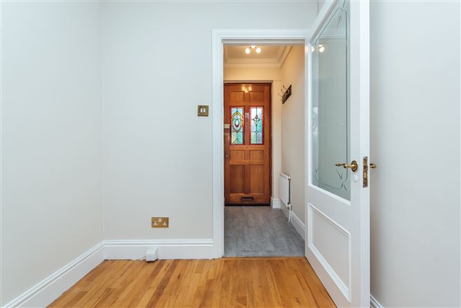 18 Shrewsbury Park, Ballsbridge, Dublin 4