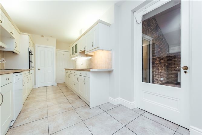 18 Shrewsbury Park, Ballsbridge, Dublin 4