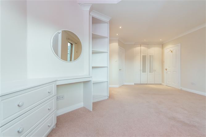 18 Shrewsbury Park, Ballsbridge, Dublin 4