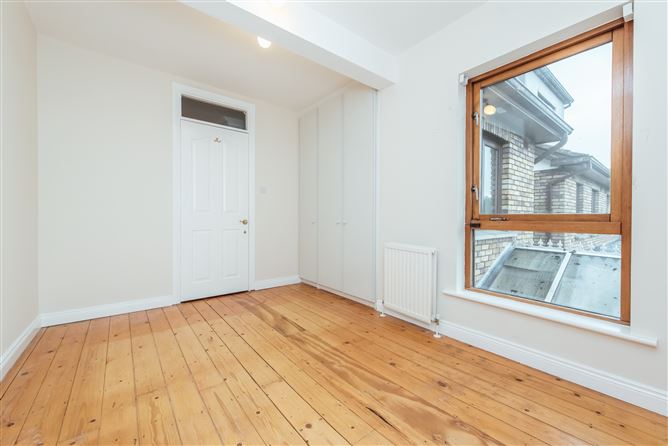 18 Shrewsbury Park, Ballsbridge, Dublin 4