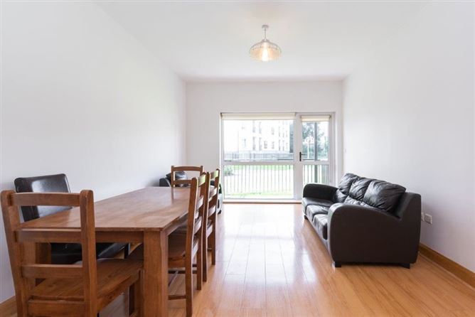https://photos-a.propertyimages.ie/media/9/4/3/4946349/535700af-f097-46d4-96f8-b4561b7b5737_l.jpg