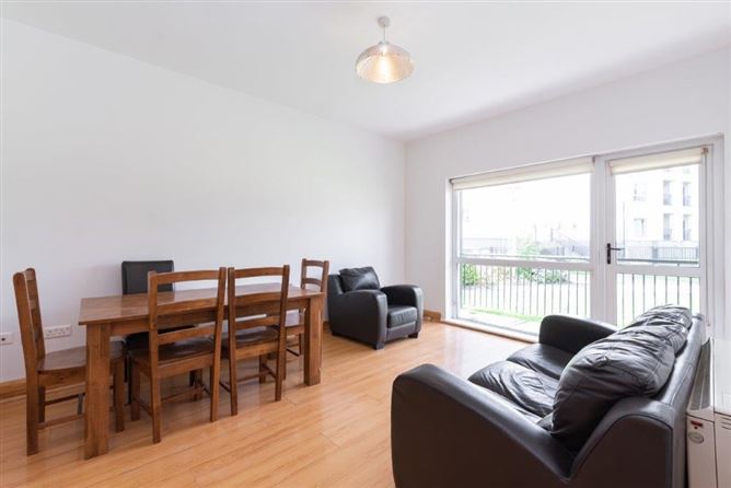 https://photos-a.propertyimages.ie/media/9/4/3/4946349/535700af-f097-46d4-96f8-b4561b7b5737_l.jpg
