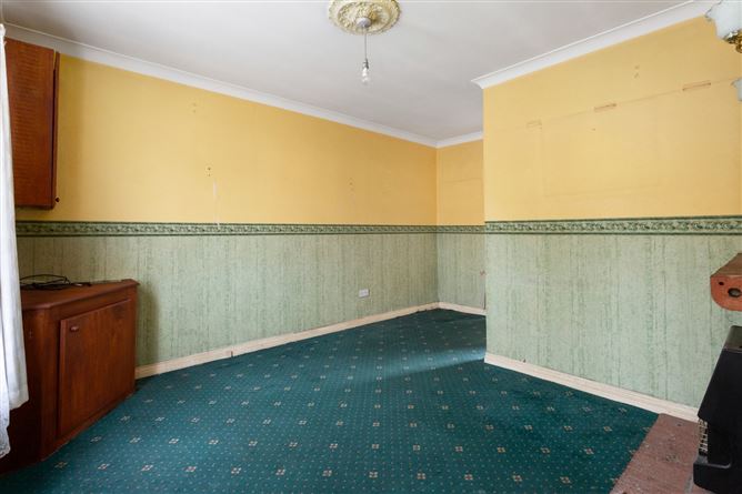 24 Rialto Cottages, Rialto, Dublin 8.