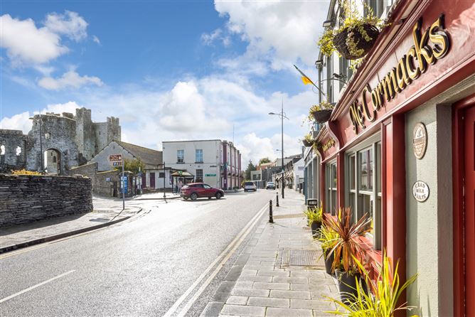 McCormacks Pub, Castle Street, Trim, Co. Meath