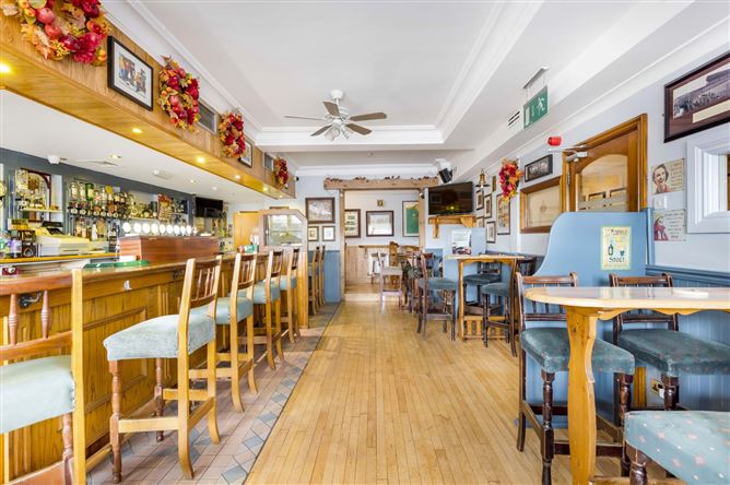 McCormacks Pub, Castle Street, Trim, Co. Meath