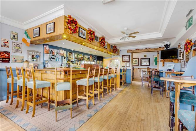 McCormacks Pub, Castle Street, Trim, Co. Meath