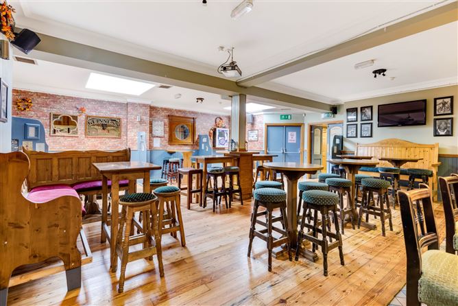 McCormacks Pub, Castle Street, Trim, Co. Meath