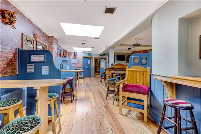 McCormacks Pub, Castle Street, Trim, Co. Meath