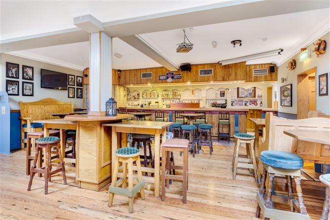 McCormacks Pub, Castle Street, Trim, Co. Meath