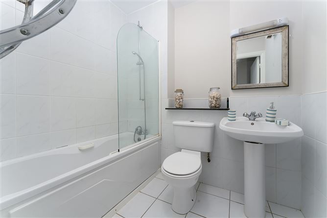 Apt 77,16 King's Inns Street, Parnell Square, Dublin 1