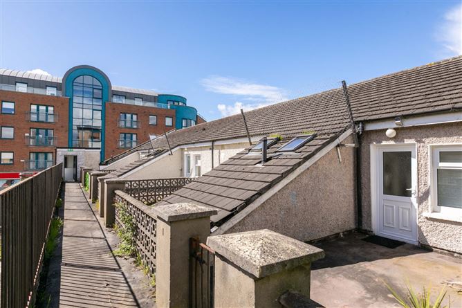 5 Apartments, 1-5 Emmet Court, Emmet Road, Dublin 8