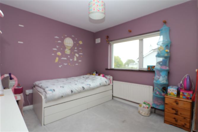 17 Caislean Oir, Athenry, Galway