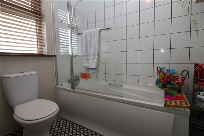 17 Caislean Oir, Athenry, Galway