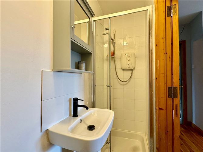 17 Caislean Oir, Athenry, Galway